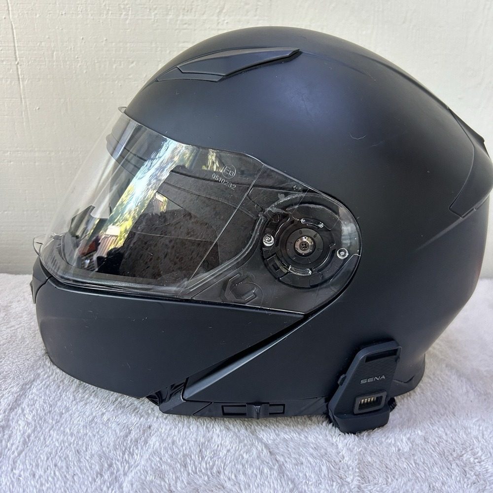 BiLT Force Motorcycle Helmet DOT Gunmetal Black FMVSS ECER22-05 Certified Size L